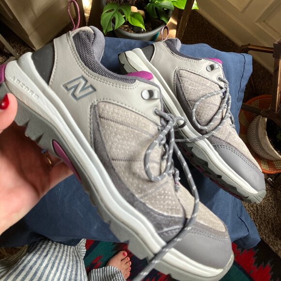 New Balance 1201 Women's Hiking Shoes in Grey and Purple Size 8.5 - Picture 1 of 5